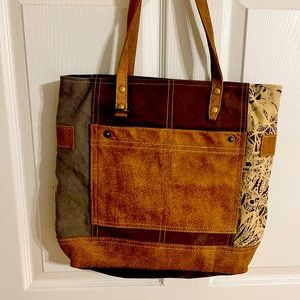 Myra Tote